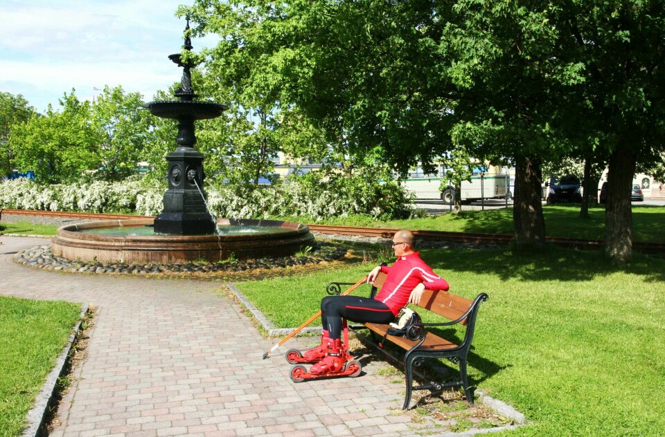 Statuer i Drammen. Løvefontenen med rulleskiløper. Statuer i Drammen. Løvefontenen med rulleskiløper.