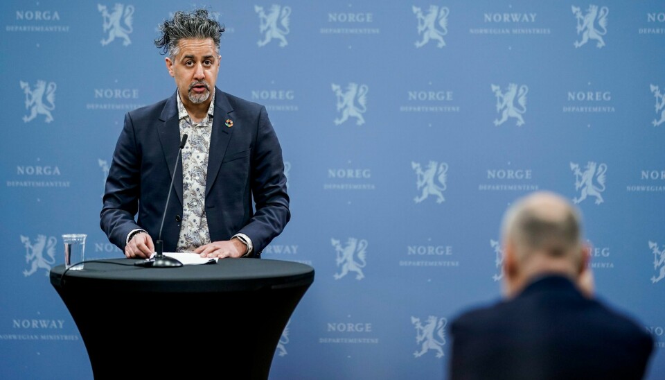 Kultur- og likestillingsminister Abid Raja presenterer regjeringens forslag til endringer i kulturbudsjettet 2021 i forbindelse med fremleggelsen av revidert nasjonalbudsjett. Kultur- og likestillingsminister Abid Raja presenterer regjeringens forslag til endringer i kulturbudsjettet 2021 i forbindelse med fremleggelsen av revidert nasjonalbudsjett.Foto: Stian Lysberg Solum / NTB
