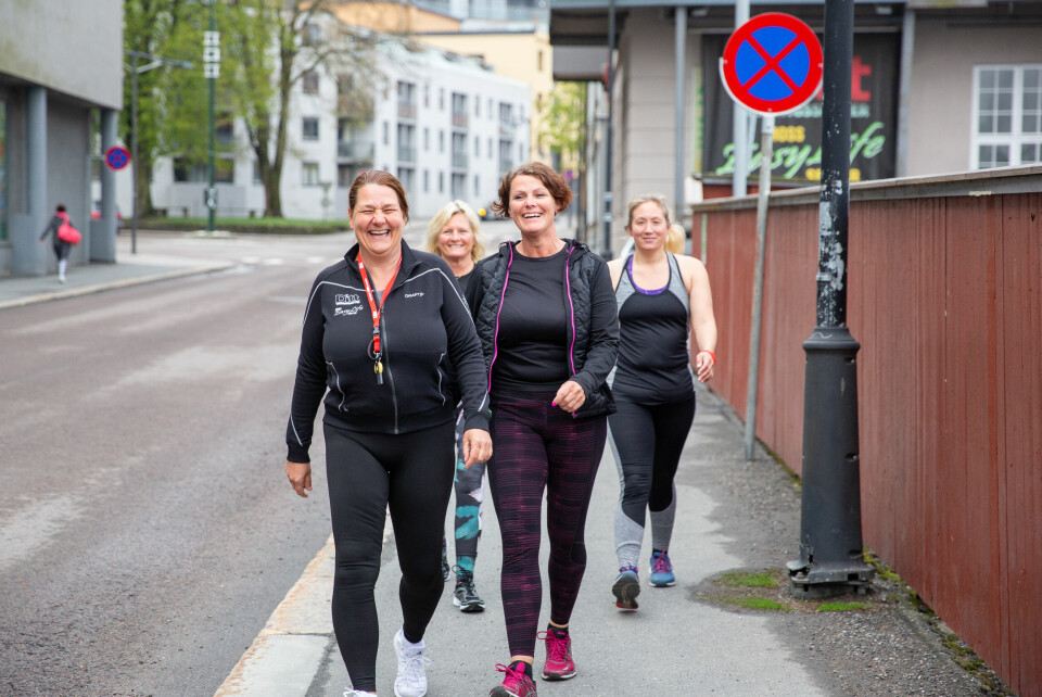 Nina Olsen (foran) var redd for å dra på treningssenter. Hun følte hun ikke hørte hjemme der. Det tok ikke lang tid før hun endret mening. Nå har hun blitt en del av gjengen på Ditt Treningssenter. Her med treningsvenninnene Lisbeth Dokland (fra venstre), Heidi Appleton og Hanne Mostue. Nina Olsen (foran) var redd for å dra på treningssenter. Hun følte hun ikke hørte hjemme der. Det tok ikke lang tid før hun endret mening. Nå har hun blitt en del av gjengen på Ditt Treningssenter. Her med treningsvenninnene Lisbeth Dokland (fra venstre), Heidi Appleton og Hanne Mostue.