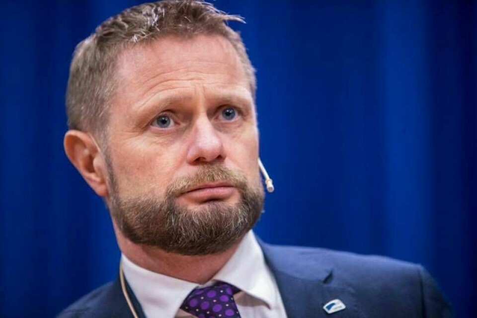 Bent Høie (H) har vært taus om ny alkoholpolitikk, som Høyre ventes å vedta på helgens landsmøte. Men nå kommer han med et uvanlig varsko. Bent Høie (H) har vært taus om ny alkoholpolitikk, som Høyre ventes å vedta på helgens landsmøte. Men nå kommer han med et uvanlig varsko. (Ole Berg-Rusten / NTB scanpix)