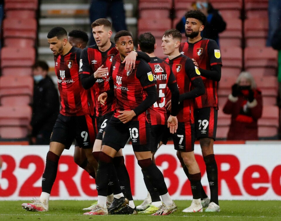 Bournemouth tar med seg en knapp 1-0-ledelse fra hjemmemøtet til returoppgjøret med Brentford. Bournemouth tar med seg en knapp 1-0-ledelse fra hjemmemøtet til returoppgjøret med Brentford.