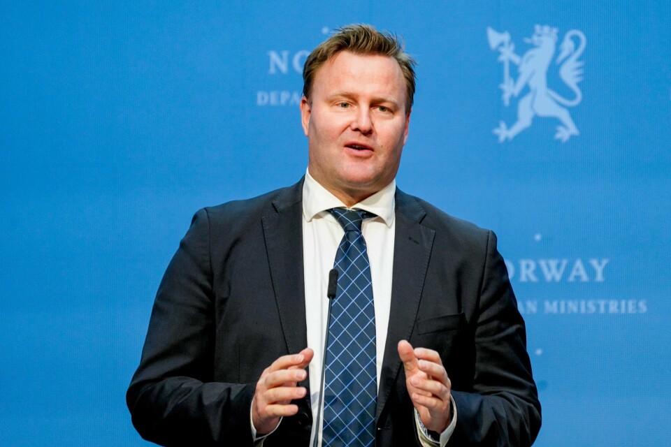 Assisterende helsedirektør Espen Nakstad på pressekonferanse om koronasituasjonen. Assisterende helsedirektør Espen Nakstad på pressekonferanse om koronasituasjonen.Foto: Gorm Kallestad / NTB