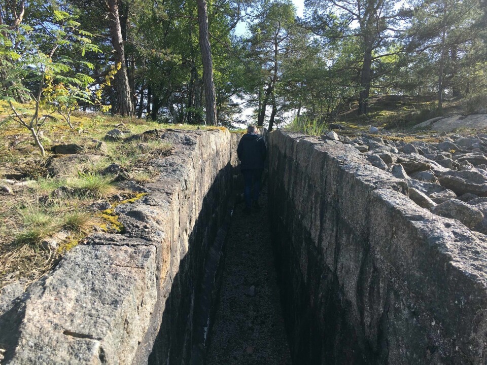 På tur i løpegrava ved Skams Klove på Kjøkøy. Skams Klove, Kråkerøy