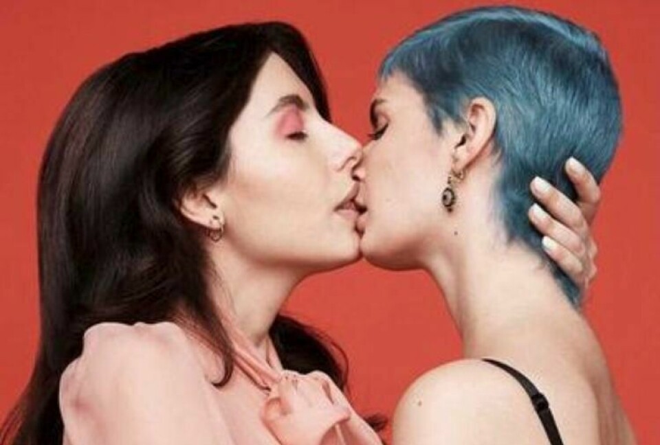 Instagram-videoen var en del av Dolce & Gabbanas globale «Love is Love»-kampanje i forkant av Valentine’s Day tidligere i år. Instagram-videoen var en del av Dolce & Gabbanas globale «Love is Love»-kampanje i forkant av Valentine’s Day tidligere i år.