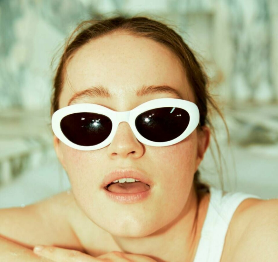 Sigrid er tilbake med ny musikk etter to år.