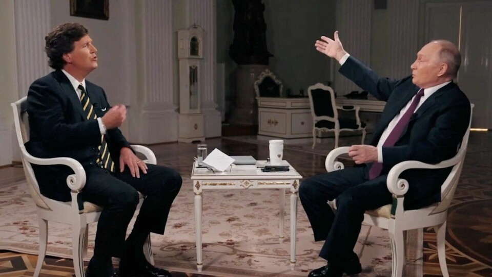 Vladimir Putin i intervjuet med Tucker Carlson. Vladimir Putin i intervjuet med Tucker Carlson.