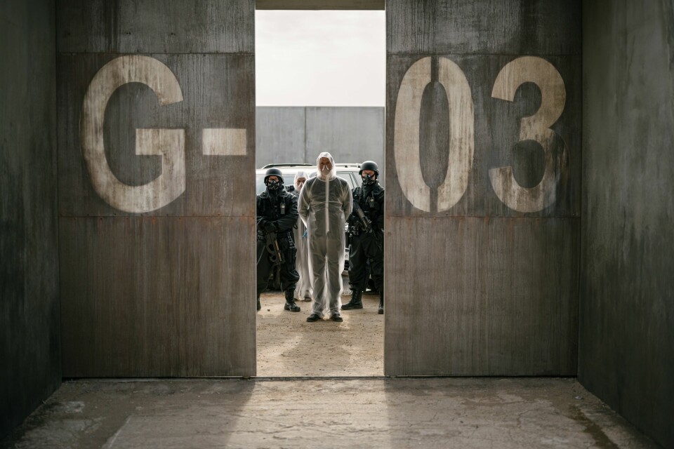 «Festning Norge» vant pris for beste manus på en fransk TV-festival i mars 2023. Nå er den dystopiske skildringen av et virusherjet Norge aktuell med premiere i løpet av våren 2024. «Festning Norge» vant pris for beste manus på en fransk TV-festival i mars 2023. Nå er den dystopiske skildringen av et virusherjet Norge aktuell med premiere i løpet av våren 2024.