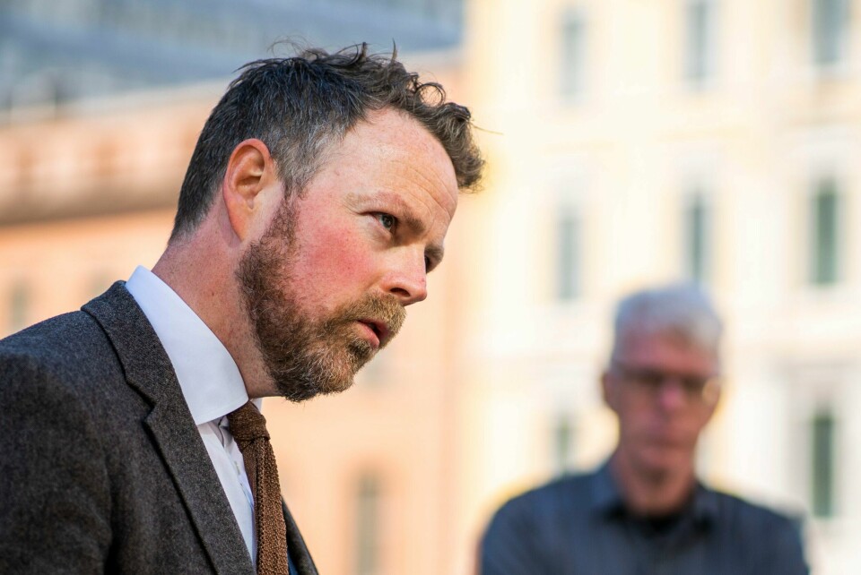 – Jeg tror vi må erkjenne at trygdeforskningen ikke har vært veldig store og sterke forskningsmiljøer, sier arbeids- og sosialminister Torbjørn Røe Isaksen (H). Fredag satte arbeids- og sosialminister Torbjørn Røe Isaksen (H) sluttstrek for kommunestreiken. Foto: Håkon Mosvold Larsen / NTB