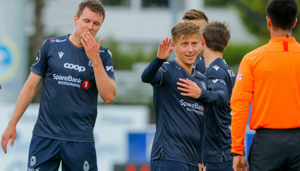 Agon Mucolli og Kristiansund er serieledere. Foto: Agon Mucolli og Kristiansund er serieledere. Foto: Svein Ove Ekornesvåg / NTB