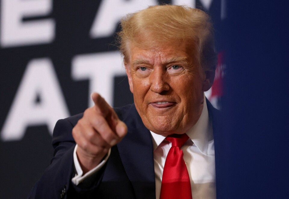 Ekspresident Donald Trump sikter mot en retur til Washington D.C. etter valget i november. FILE PHOTO: Republican presidential candidate and former U.S. President Donald Trump attends a campaign event in Waterloo, Iowa, U.S. December 19, 2023. REUTERS/Scott Morgan/File Photo