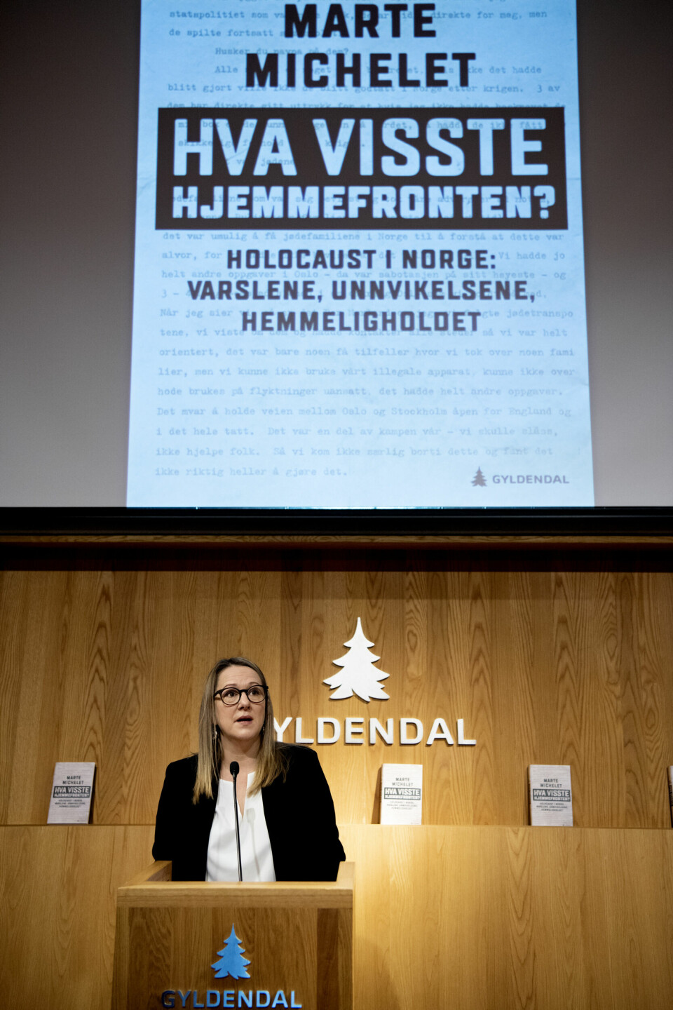 Marte Michelet. Forfatter. Utkommer med boka Hva visste hjemmefronten? Holocaust i Norge: varslene, unnvikelsene, hemmeligholdet. Marte Michelet. Forfatter. Utkommer med boka Hva visste hjemmefronten? Holocaust i Norge: varslene, unnvikelsene, hemmeligholdet.