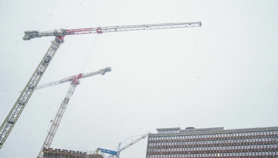 Byggingen av det nye regjeringskvartalet i Oslo sentrum kan koste 53,5 milliarder. Byggingen av det nye regjeringskvartalet i Oslo sentrum kan koste 53,5 milliarder. Foto: Fredrik Varfjell / NTB