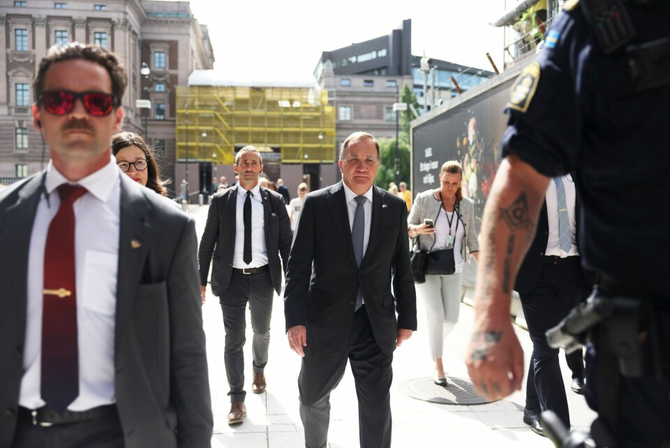 Sveriges statsminister Stefan Löfven fra partiet Socialdemokraterna forlater Riksdagen etter den historiske mistillitsavstemningen sist mandag. Sveriges statsminister Stefan Löfven fra partiet Socialdemokraterna forlater Riksdagen etter den historiske mistillitsavstemningen sist mandag.