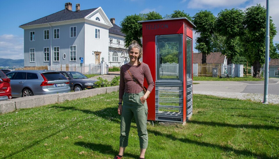 Marie Alming er en av to faddere som vil ha ansvar for lesekiosken, slik at litteraturglade drammensere kan hente seg en bok. Marie Alming