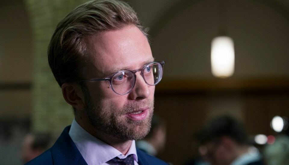 Kommunal- og moderniseringsminister Nikolai Astrup (H) har ansvaret for det nye regjeringskvartalet, hvis energiløsning kommer til å koste dobbelt så mye som tidligere antatt. Kommunalminister Nikolai Astrup (H). Foto: Håkon Mosvold Larsen / NTB