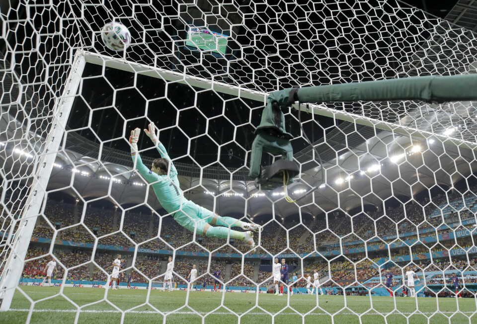Kampens vakreste scoring var det Paul Pogba som sto for. Foto: Kampens vakreste scoring var det Paul Pogba som sto for. Foto: