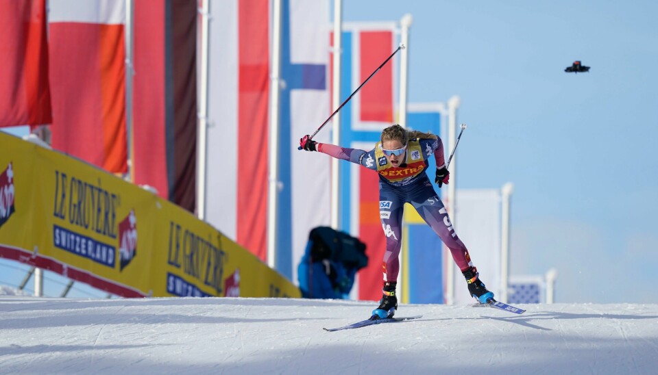 Jessie Diggins ledet fra start til mål på kvinnenes jaktstart over 20km i Toblach 1. nyttårsdag. Jessie Diggins under 20 km jaktstart for kvinner i Toblach.Foto: Terje Pedersen / NTB