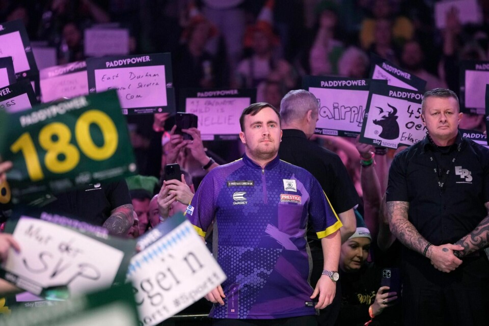 Luke Littler samler millioner av engelskmenn foran tv-skjermene til kveldens VM-finale i London. Luke Littler samler millioner av engelskmenn foran tv-skjermene til kveldens VM-finale i London.