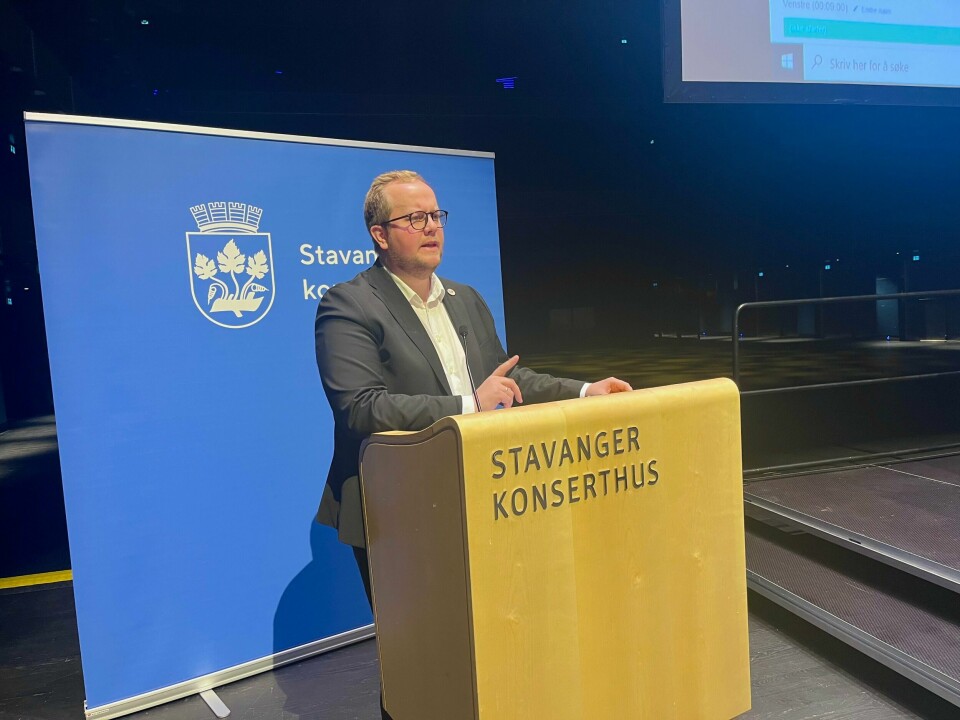 - Høyresiden er klar for å fylle opp sparekontoen til rike villaeiere, samtidig som de tømmer brukskontoen til barnefamilier, skriver SVs gruppeleder Eirik Faret Sakariassen (bildet). Stavanger bystyre, 18. desember