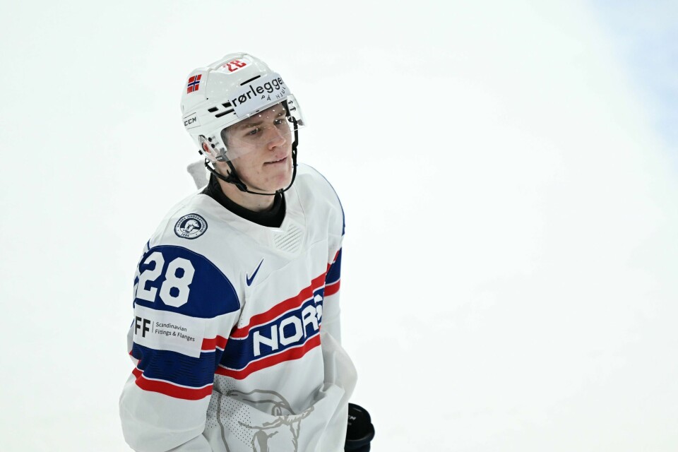 Michael Brandsegg-Nygård er et hett navn før NHL-draften i sommer. Norges Michael Brandsegg-Nygård og hans lagkamerater må ta det tunge steget ned etter tap for Tyskland i nedrykkskampen. Foto: Björn Larsson Rosvall / TT / NTB