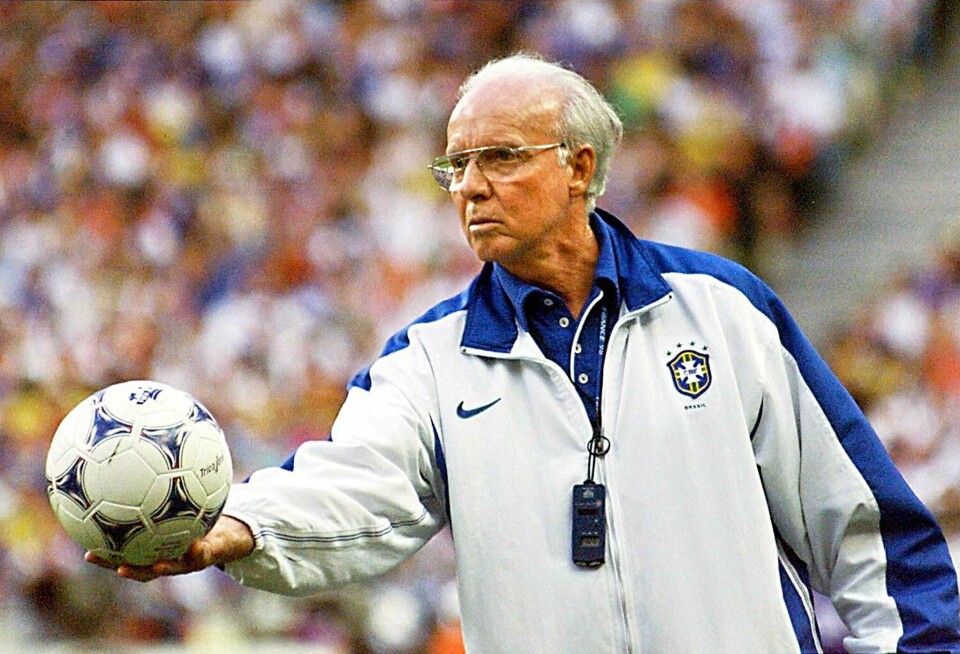 Mário Zagallo, som har vunnet fotball-VM fire ganger for Brasil, er død, 92 år gammel. Han var trener for laget som ble slått av Norge i 1998. Mário Zagallo, som har vunnet fotball-VM fire ganger for Brasil, er død, 92 år gammel. Han var trener for laget som ble slått av Norge i 1998.
