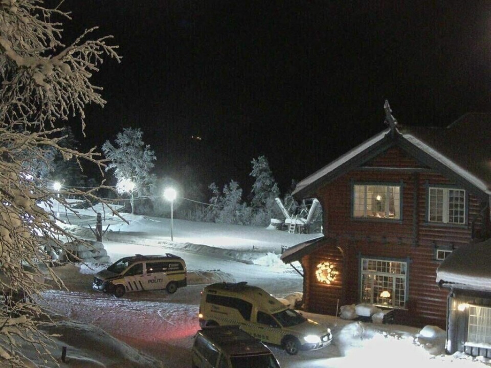 En kvinne ble funnet død på et hotell i Nord-Fron lørdag. En mann er pågrepet i saken. En kvinne ble funnet død på et hotell i Nord-Fron lørdag. En mann er pågrepet i saken. Foto: Webkamera / NTB
