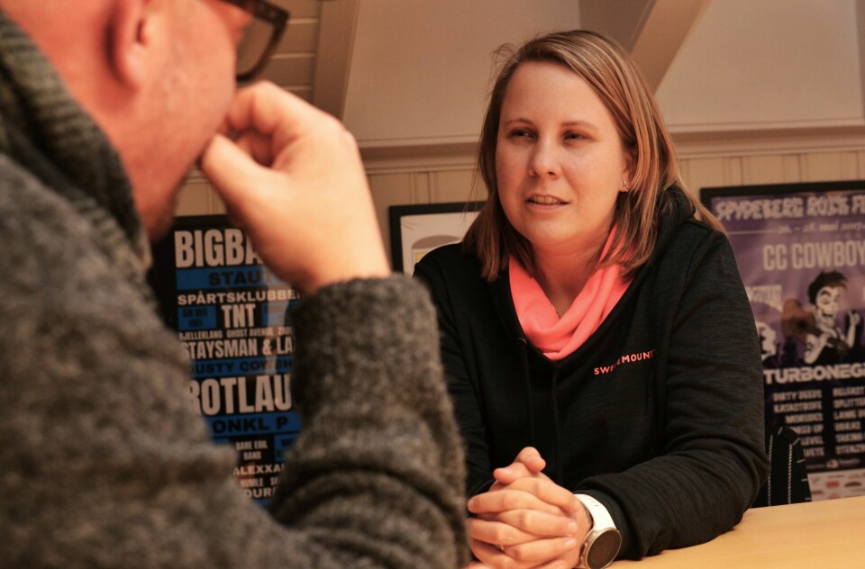«Hvorfor meg?» er spørsmålet mobbeofferet Kathrine Edvardsen Neegaard har stilt seg selv mange ganger. «Hvorfor meg?» er spørsmålet mobbeofferet Kathrine Neegaard har stilt seg selv mange ganger.