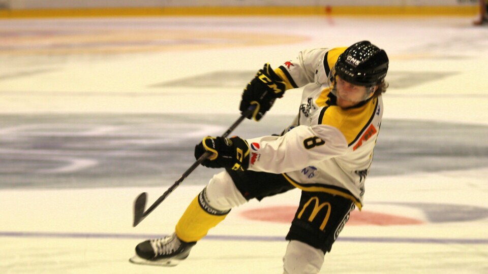 Mathias Trettenes og Oilers møter Frisk Asker. Mathias Trettenes
