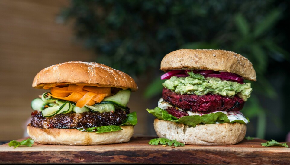 «Veganuar» (satt sammen av «vegan» og «januar») er en utfordring som startet i Storbritannia i 2014. Deltakerne kutter ut både kjøtt og animalske produkter i en måned. «Veganuar» (satt sammen av «vegan» og «januar») er en utfordring som startet i Storbritannia i 2014. Deltakerne kutter ut både kjøtt og animalske produkter i en måned.