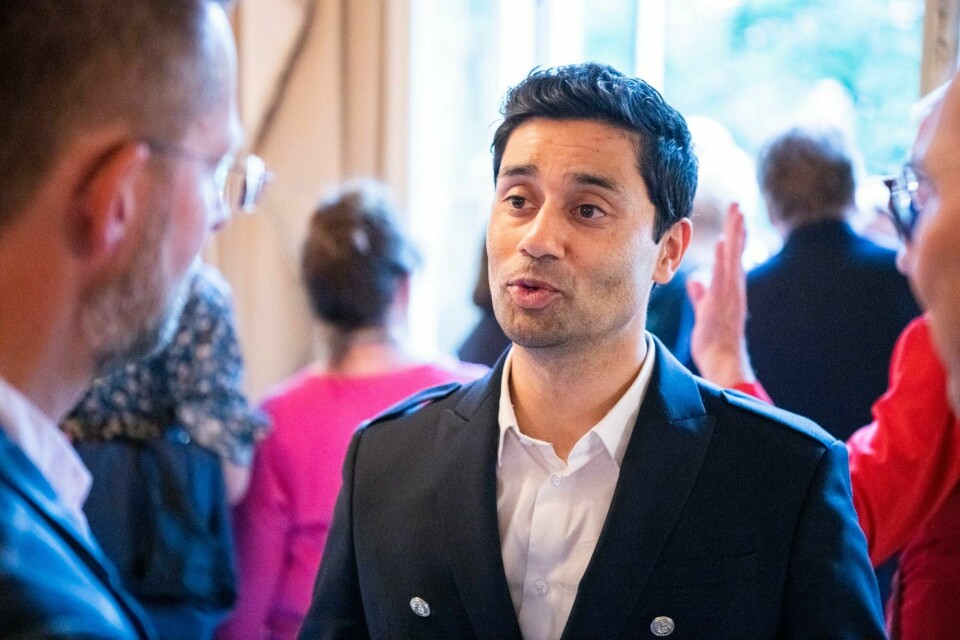 Sårbarheten og åpenheten hos Noman Mubashir og de andre deltakerne i serien «Lett å hate» gjør inntrykk. Kan vi gjøre som Noman og gå i møte med det som truer? Være ærlige, modige og lyttende, men samtidig kompromissløse i å si fra når noen krenker, spør Ingun Steen Andersen. Noman Mubashir