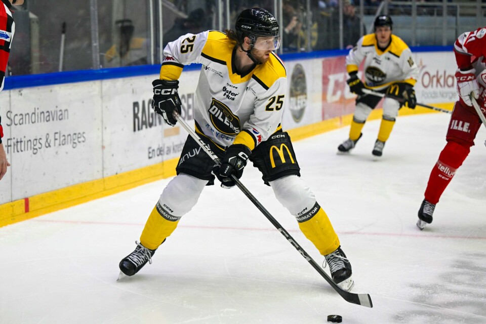 Cliff Watson og Oilers møter Stjernen. Clifford James Watson ble tomålsscorer for Stavanger mot Stjernen. Foto: Carina Johansen / NTB