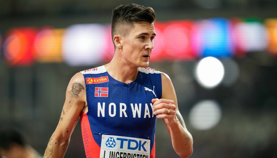 Jakob Ingebrigtsen etter å ha tatt gull i 5000 meter under VM i friidrett 2023 på National Athletics Center i Budapest, Ungarn sist august. Jakob Ingebrigtsen tok søndag gull på 5000 meter i friidretts-VM i Budapest. Foto: Beate Oma Dahle / NTB