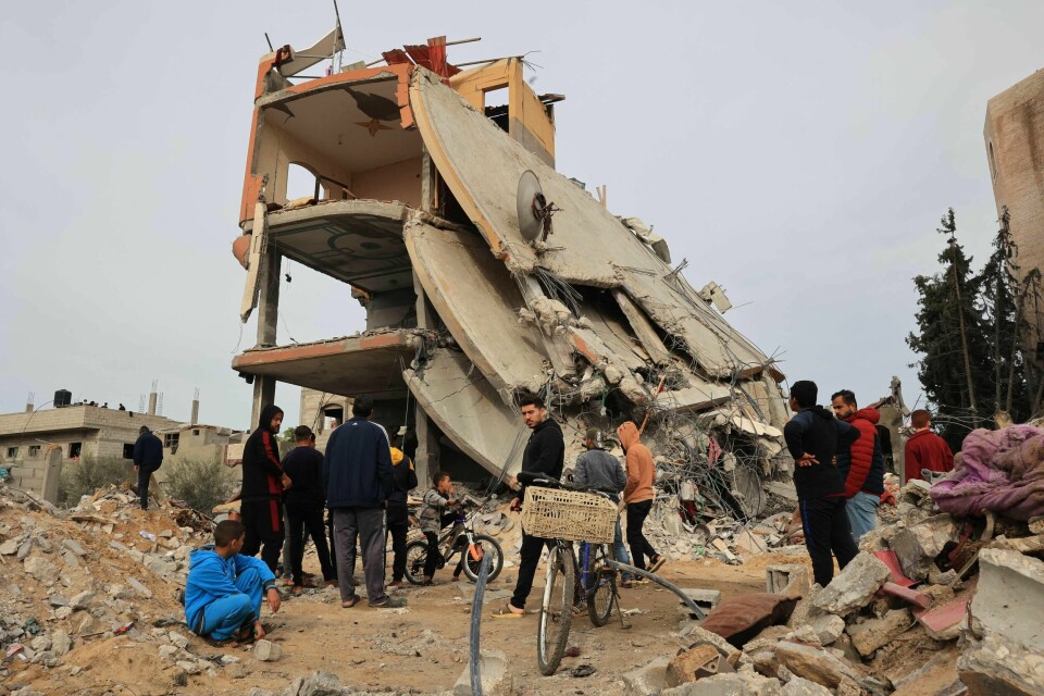 En rekke bygg på Gazastripen har blitt ødelagt i israleske bombeangrep etter at krigen brøt ut. Her fra Khan Yunis sør i Gaza i desember 2023. Her fra Khan Yunis sør i Gaza i desember 2023.