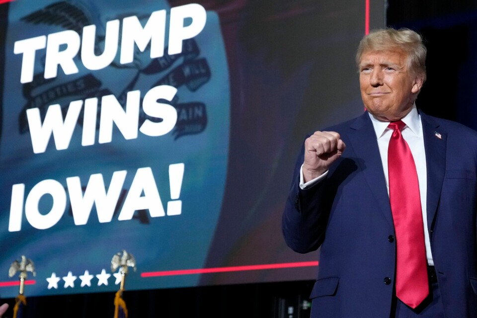 Donald Trump er ikke formelt utropt til vinner, ettersom stemmene fortsatt telles opp, men det er allerede klart at han vinner nominasjonsprosessen i Iowa. Donald Trump er ikke formelt utropt til vinner, ettersom stemmene fortsatt telles opp, men det er allerede klart at han vinner nominasjonsprosessen i Iowa. Foto: Andrew Harnik / AP / NTB
