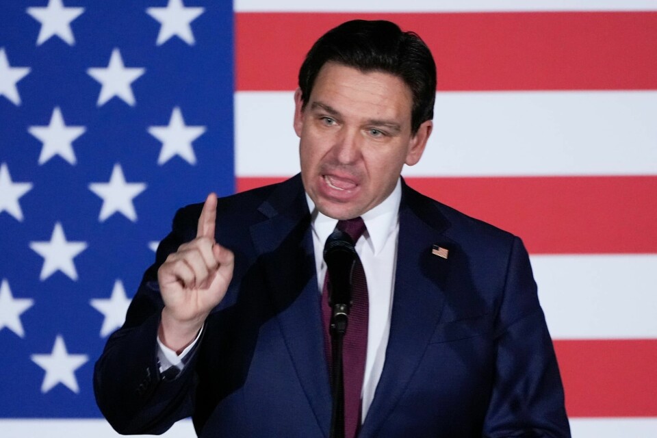 Florida-guvernør Ron DeSantis fikk nest flest stemmer under republikanernes nominasjonsvalg i Iowa, men levnes av eksperter små sjanser i kampen om å bli partiets presidentkandidat. Florida-guvernør Ron DeSantis fikk nest flest stemmer under republikanernes nominasjonsvalg i Iowa, men levnes av eksperter små sjanser i kampen om å bli partiets presidentkandidat.