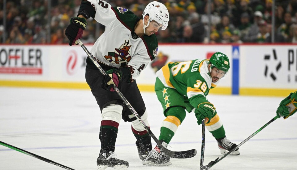 Mats Zuccarello må innse at Minnesota Wild går på et nytt NHL-tap. Lørdag ble det 0-6 hjemme mot Arizona Coyotes Mats Zuccarello må innse at Minnesota Wild går på et nytt NHL-tap. Lørdag ble det 0-6 hjemme mot Arizona Coyotes Foto: Craig Lassig / AP Photo / NTB