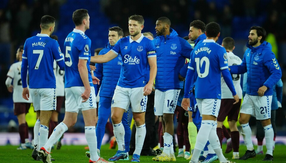En uavhengig kommisjon skal granske Everton for påståtte brudd på ligaens økonomiske regler En uavhengig kommisjon skal granske Everton for påståtte brudd på ligaens økonomiske regler. Foto: Jon Super / AP / NTB