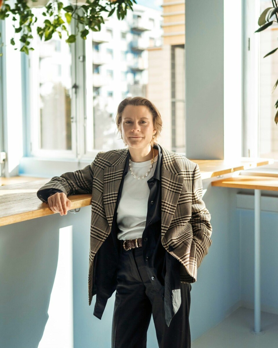 – Systemet må gjøres om – altså butikkene, og måten varer er priset og blir presentert, sier Martine Carlson, partner i adferdsbyrået Nudgelab. – Det er rimelig å anta at enhver dagligvarebutikk er designet for å maksimere profitt, sier Martine Carlson, som er partner i adferdsbyrået Nudgelab.