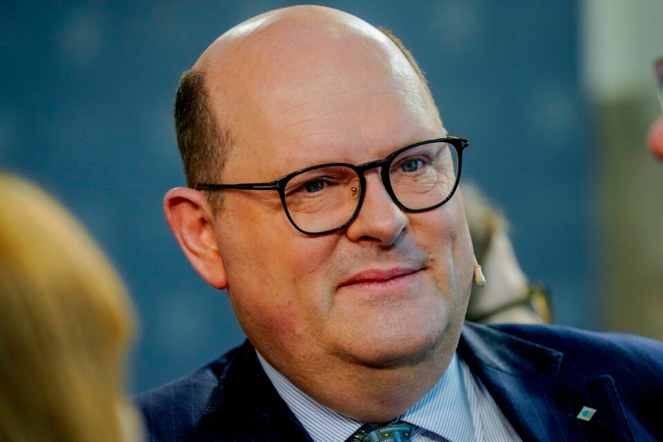 Det årlige matsvinnet kan reduseres med 350.000 tonn, mener Hans Petter Brubakk, direktør i NHO Mat og drikke og leder av Matsvinnutvalget. Det årlige matsvinnet kan reduseres med 350.000 tonn, mener Hans Petter Brubakk, direktør i NHO Mat og drikke og leder av Matsvinnutvalget.