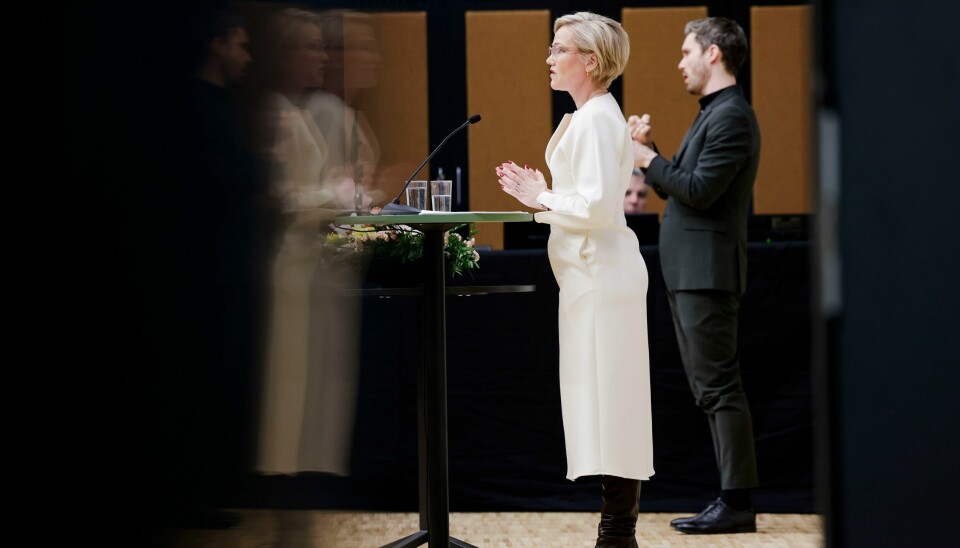 Helse- og omsorgsminister Ingvild Kjerkol er i hardt vær etter avsløringer om «tekstlikhet» i masteroppgaven sin. Mastersyken herjer i regjeringen, slår vår kommentator fast. Helse- og omsorgsminister Ingvild Kjerkol er i hardt vær etter avsløringer om «tekstlikhet» i masteroppgaven sin. Mastersyken herjer i regjeringen, slår vår kommentator fast.