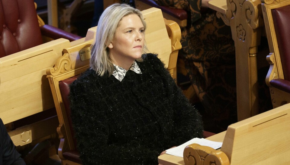 Frp-leder Sylvi Listhaug, som selv er utdannet adjunkt, sier til Aftenposten at lærernes myndighet i klasserommet må gjenreises. Frp og Sylvi Listhaug fikk tirsdag gjennomslag for å utsette voteringen om endringer i smittevernloven. Arkivfoto: Cornelius Poppe / NTB