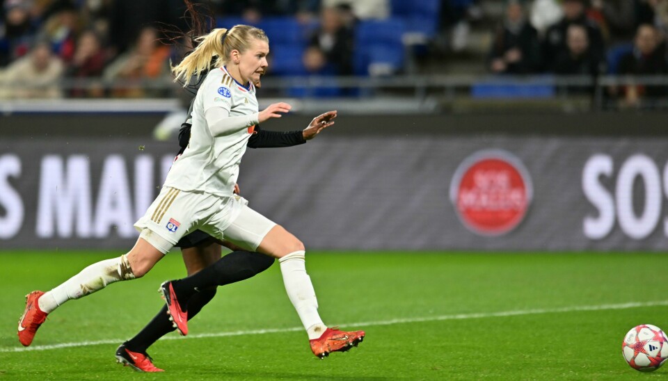 Ada Hegerberg pyntet på sin scoringsrekord i mesterligaen torsdag. Ada Hegerberg scoret for Lyon mot Brann onsdag. Foto: Mourad Allili / NTB