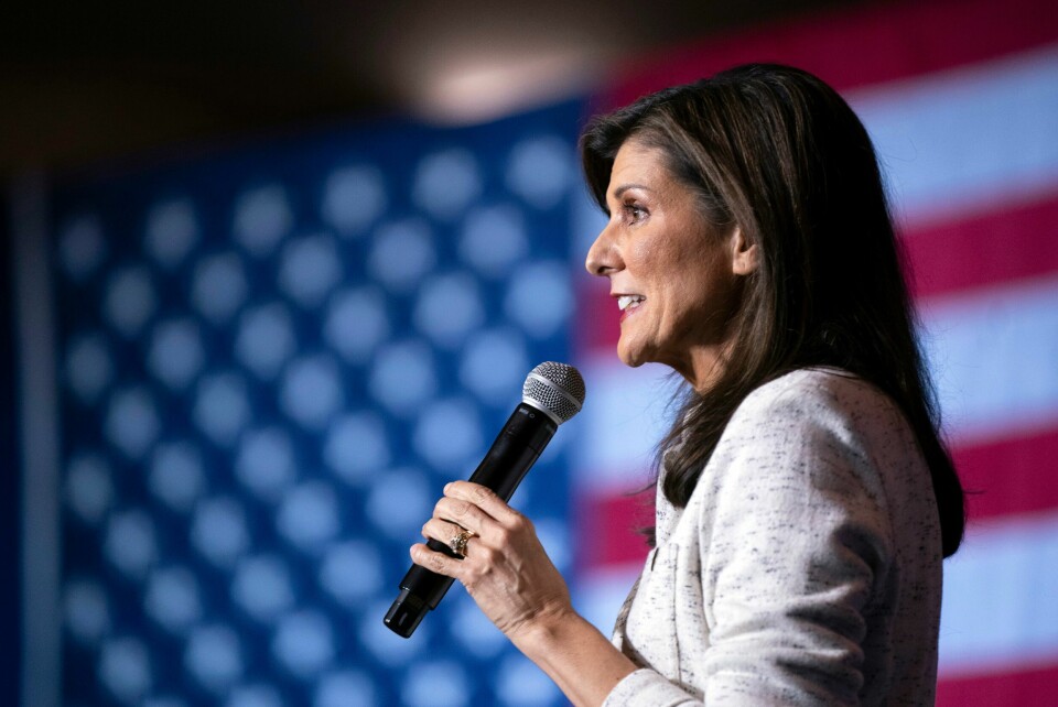 Nikki Haley har ikke gitt opp kampen om å bli Republikanernes presidentkandidat. Men etter å ha tapt mot Donald Trump i primærvalgene i Iowa og New Hampshire nylig, ser det verre og verre ut for Haleys sjanser. Tidligere guvernør i South Carolina Nikki Haley lover å fortsette kampen mot Donald Trump om å bli republikanernes presidentkandidat. Foto: Sean Rayford / AP / NTB