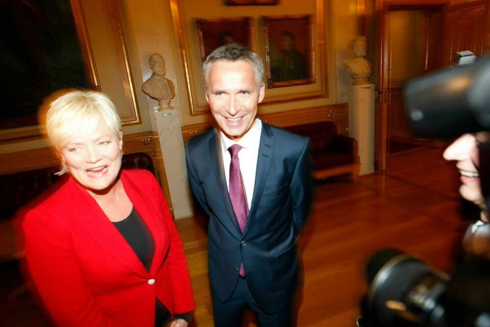 Kristin Halvorsen (SV) og statsminister Jens Stoltenberg (Ap) i 2011. Halvorsen var finansminister under Stoltenberg-regjeringen fra 2005 til 2009, og ble verdenskjent for måten hun håndterte finanskrisa. .
