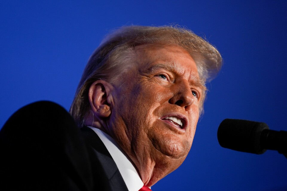 Donald Trump har gitt sin støtte til Milei. Advokatene til USAs ekspresident Donald Trump ber høyesterett reversere avgjørelsen som utestenger ham fra nominasjonsvalget i Colorado. Foto: Matt Rourke / AP / NTB