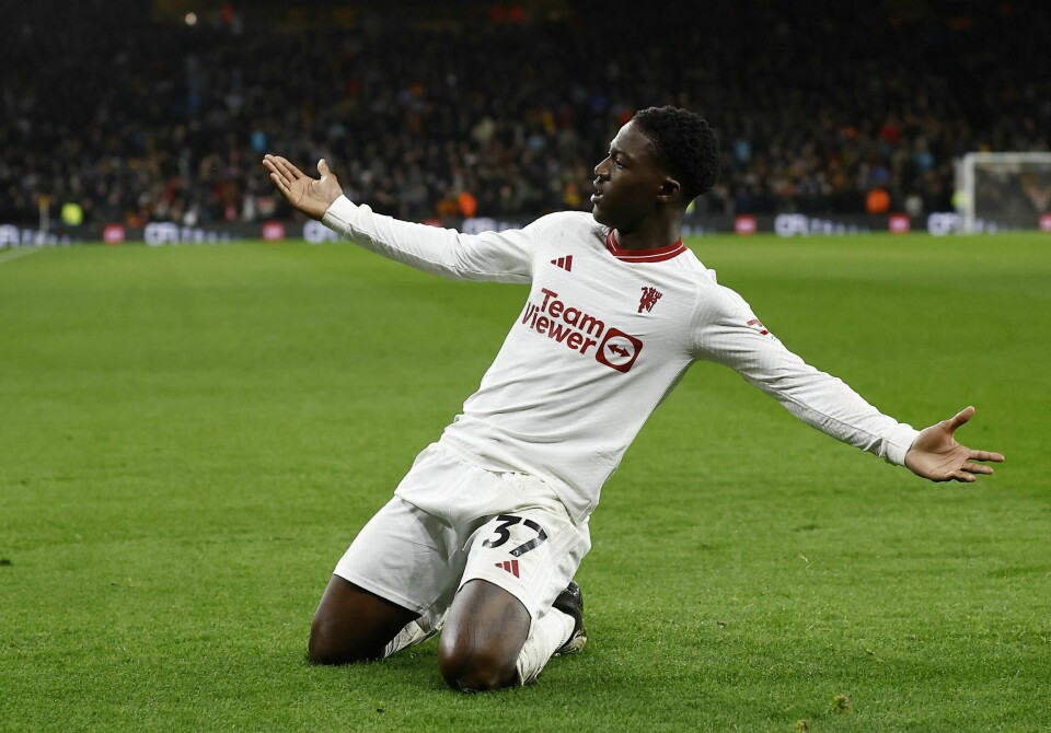 Kobbie Mainoo ble den store helten for Manchester United, da han avgjorde kampen mot Wolves sju minutter på overtid. Kobbie Mainoo ble den store helten for Manchester United, da han avgjorde kampen mot Wolves sju minutter på overtid.