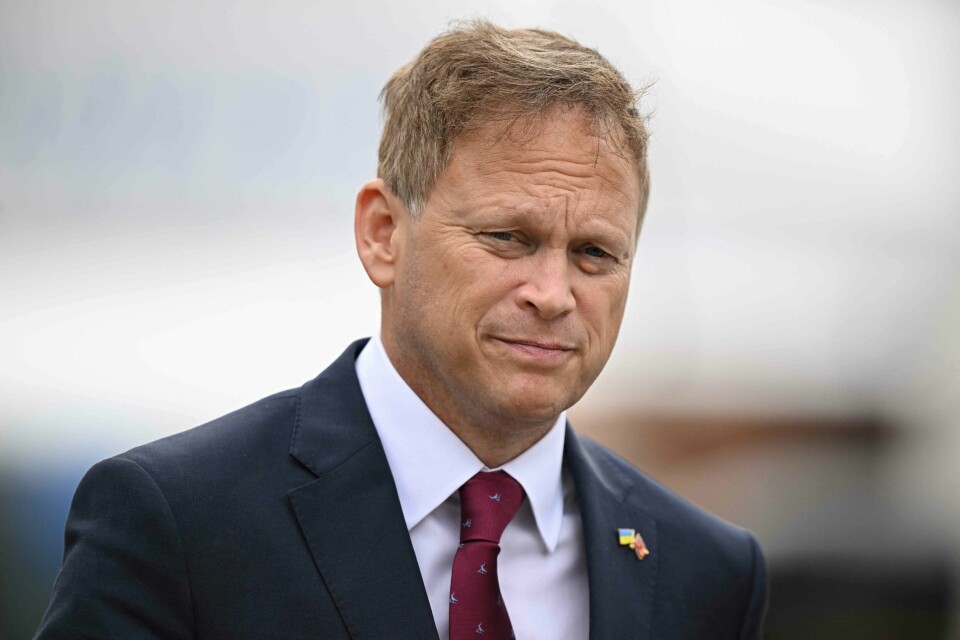 Storbritannias forsvarsminister Grant Shapps uroer seg over potensielle konsekvenser av Ukraina-krigen. Britain's Defence Secretary Grant Shapps arrives to the final day of the annual Conservative Party Conference in Manchester, northern England, on October 4, 2023. (Photo by Oli SCARFF / AFP)