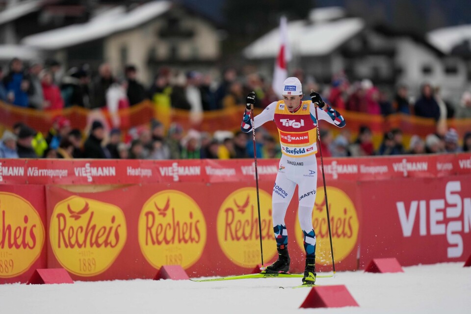 Jarl Magnus Riiber vant i suveren stil i Seefeld fredag. Jarl Magnus Riiber vant i suveren stil i Seefeld. Foto: Matthias Schrader / AP / NTB