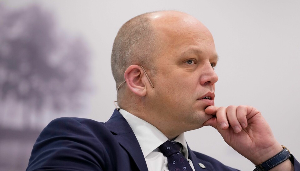 Finansminister og Sp-leder Trygve Slagsvold Vedum mener det bør være mulig for politikere å komme tilbake etter at de har gått av som følge av en skandale. – Det er lang tradisjon i Norge for at partene i arbeidslivet gjennom lønnsoppgjørene støtter opp om god utvikling i norsk økonomi, sier finansminister Trygve Slagsvold Vedum (Sp). Foto: Javad Parsa / NTB