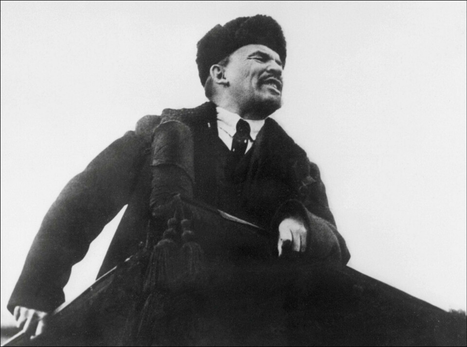 Vladimir Lenin fotografert på ettårsdagen for den russiske revolusjon.